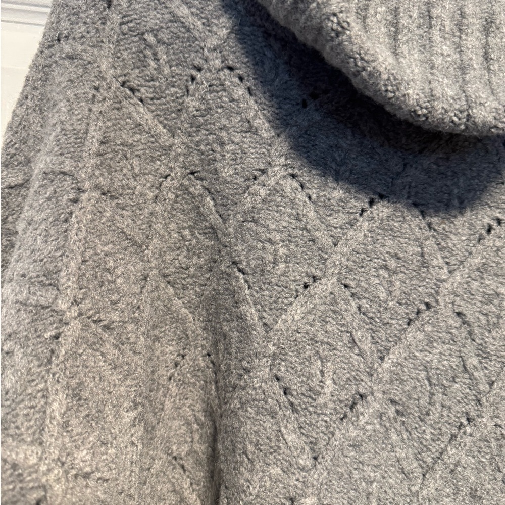 Hem & Thread Sweater - Picture 2 of 3